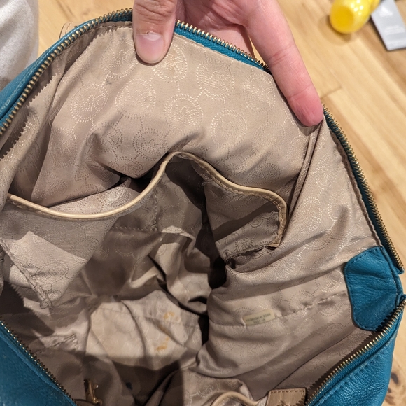 Michael Kors Handbag - Picture 5 of 8